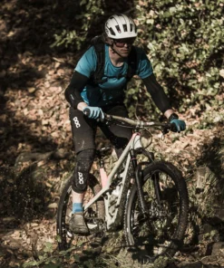 POC VPD Air Legs Armor 7 POC VPD Air Legs Armor